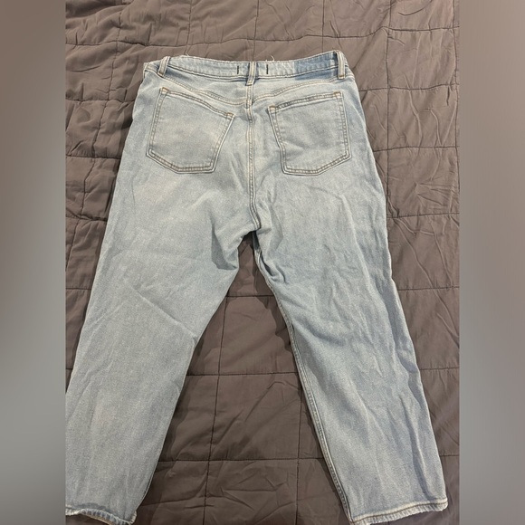 Abercrombie size 8/29 X short light wash - Picture 3 of 3